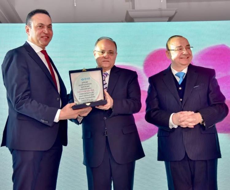 Dr. Ali El Ghamrawy, Chairman of the Egyptian Drug Authority, and Dr. Mohy Hafiz, Chairman of the Export Council for Medical Industries, honored Utopia Pharma in recognition